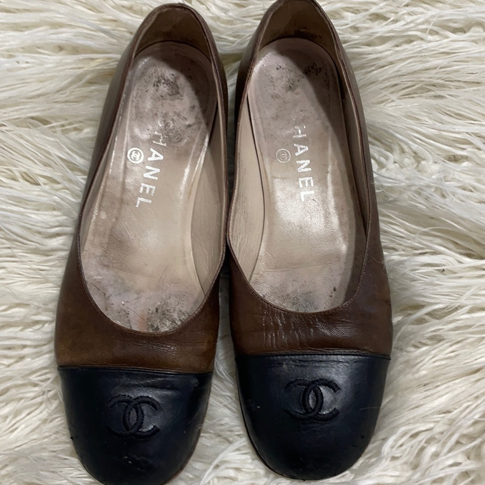 Chanel flat shoes